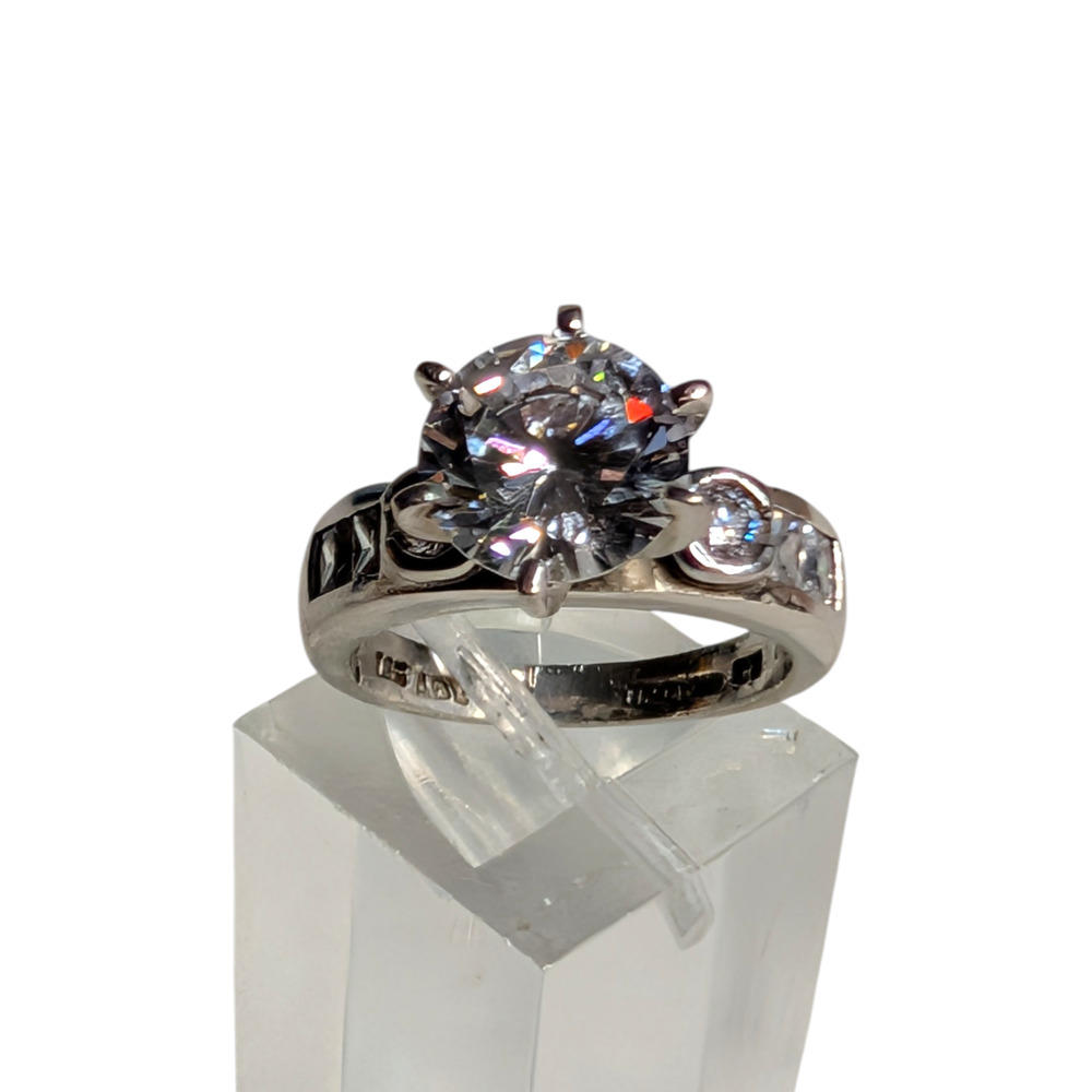 925 Sterling Silver Round Brilliant Cut‎ Engagment Ring 4.5ct Cubic Zirconia